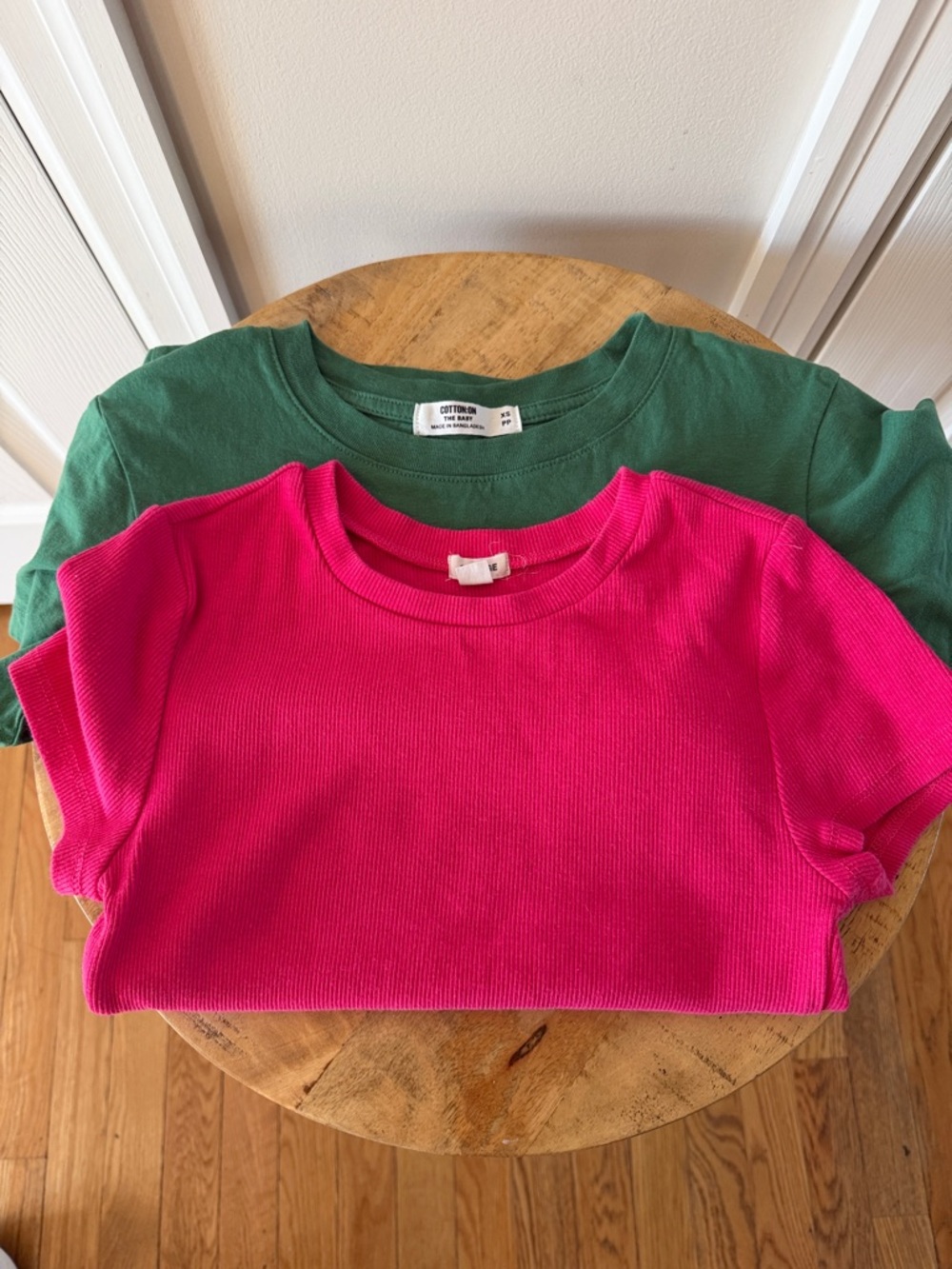 Short Sleeve Cropped T-Shirts - Hot Pink & Forest Green: Set of 2